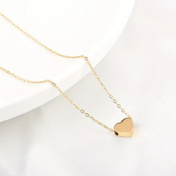 Gold Heart Pendant Necklace - Picture 5 of 5